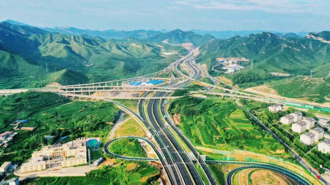 石太高速改扩建通车：太行山间，三千建设者的三年答卷