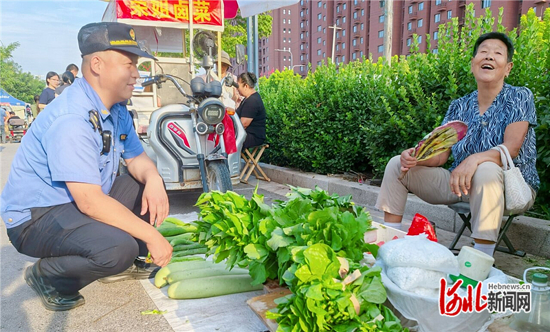 现场评｜给流动摊贩一个稳定的“家”