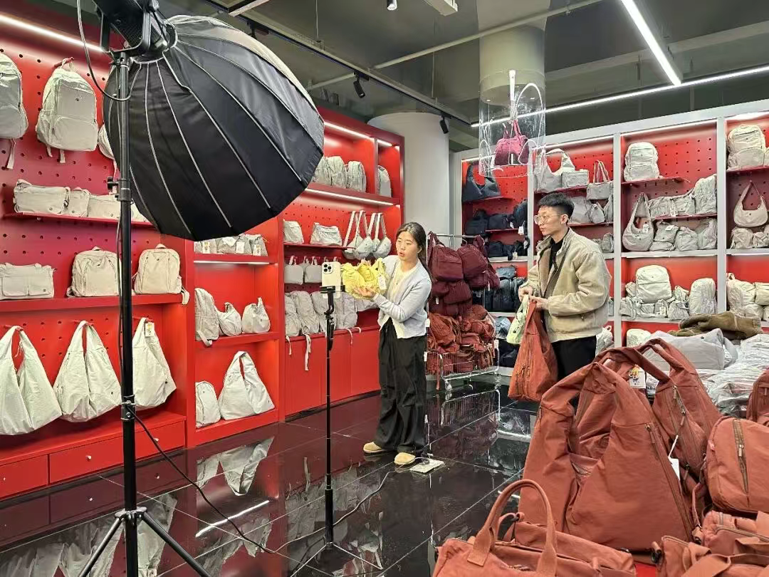 从数据“流量”到产业“留量”——保定打造“北方电商之都”的崛起之路